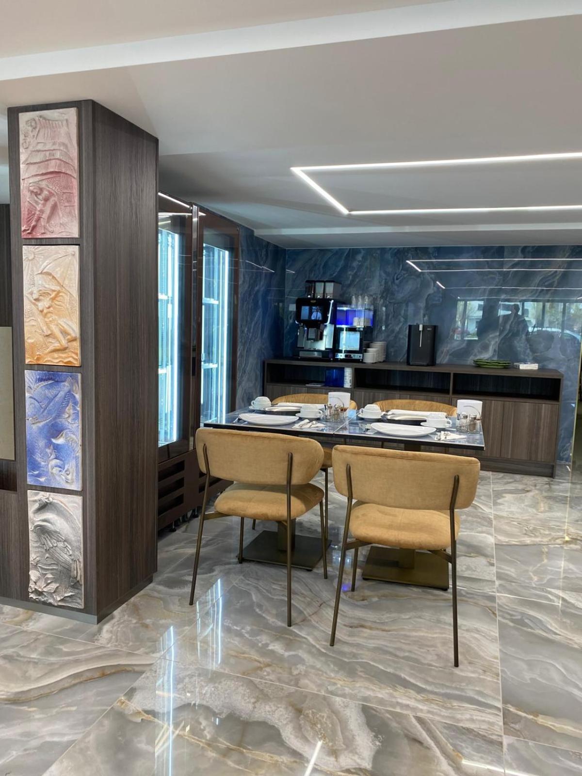 Hotel Serena Γκράντο Εξωτερικό φωτογραφία